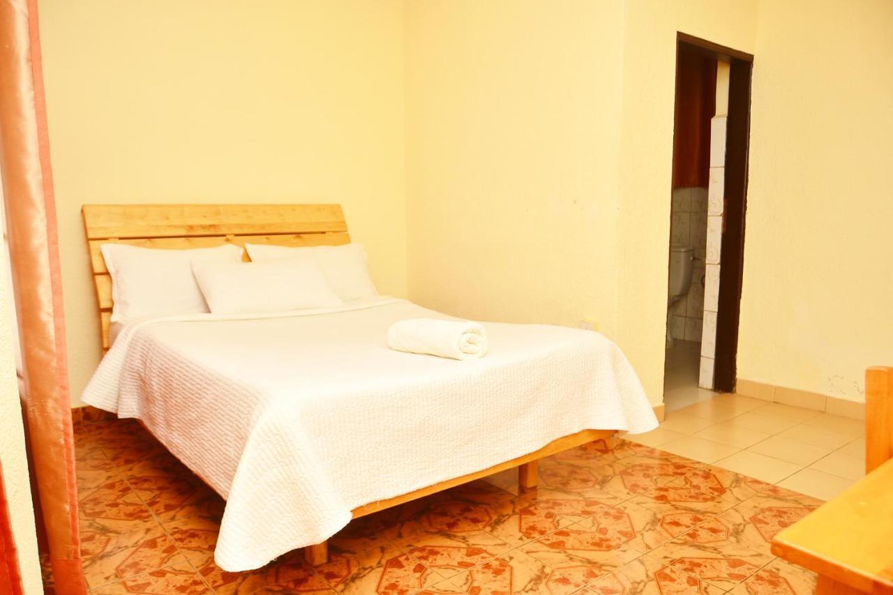 Musanto Hotel Gisenyi Bagian luar foto