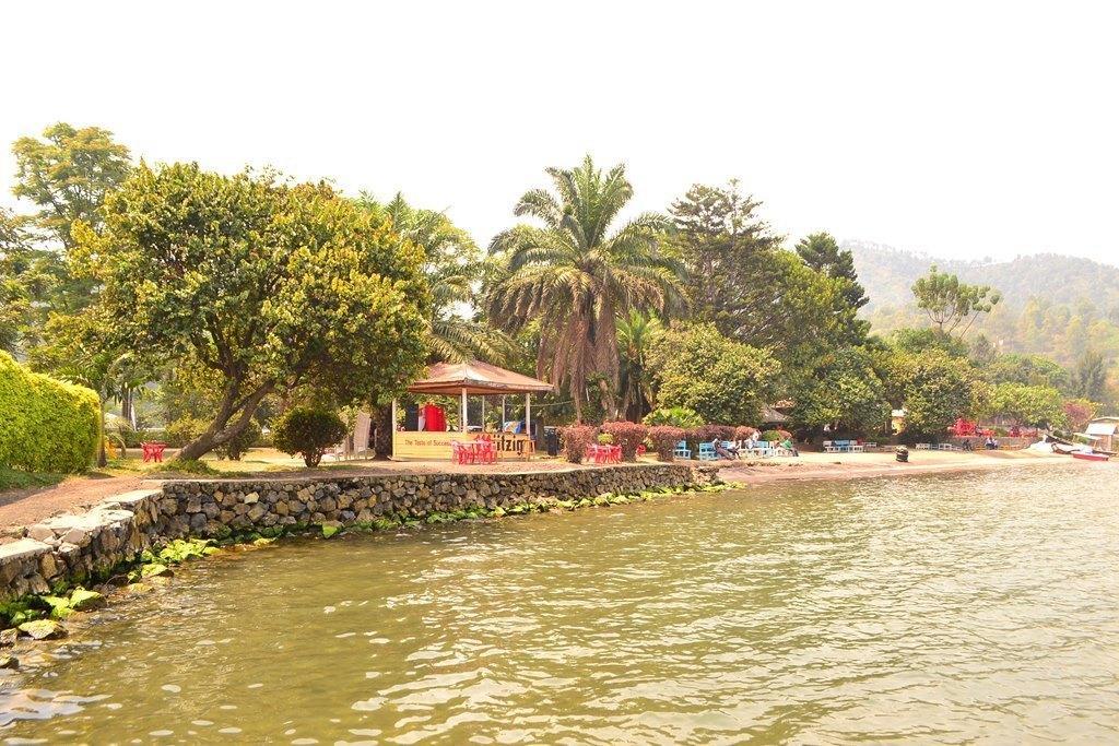 Musanto Hotel Gisenyi Bagian luar foto