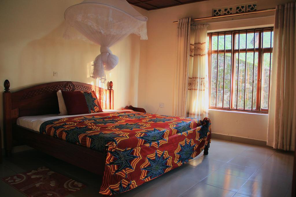 Musanto Hotel Gisenyi Bagian luar foto