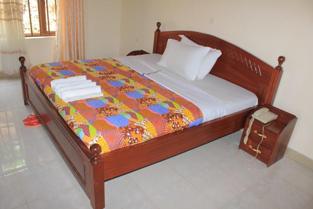 Musanto Hotel Gisenyi Bagian luar foto