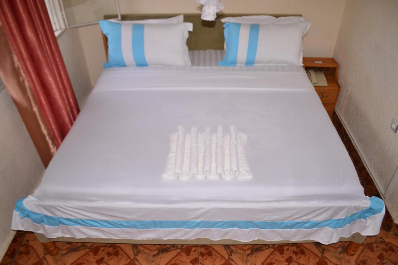 Musanto Hotel Gisenyi Bagian luar foto